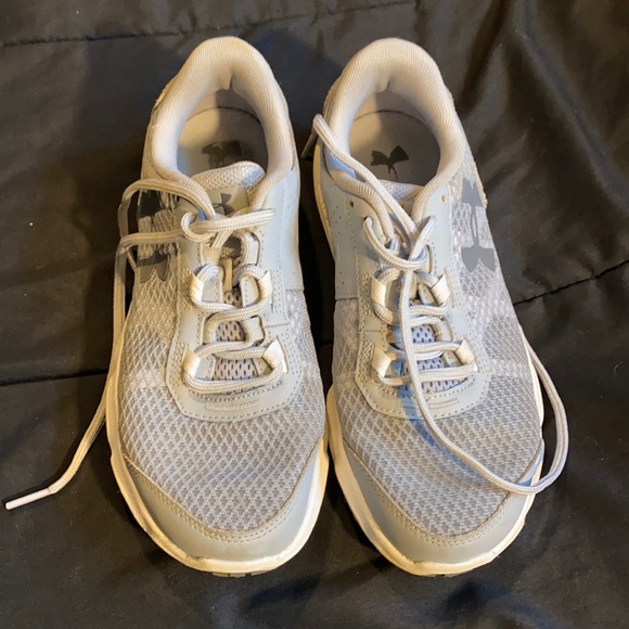 Under armour shoes size 7.5 - Picture 1 of 2